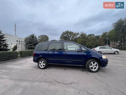 Фольксваген Шаран 2008 в Днепре (Днепропетровске) на Automoto.ua Синий Фольксваген Шаран, объемом двигателя 2 л и пробегом 312 тыс. км за 6100 $, фото 1 на Automoto.ua