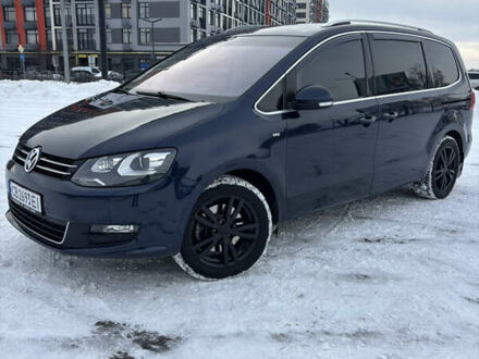 Синий Фольксваген Шаран, объемом двигателя 2 л и пробегом 194 тыс. км за 15390 $, фото 1 на Automoto.ua