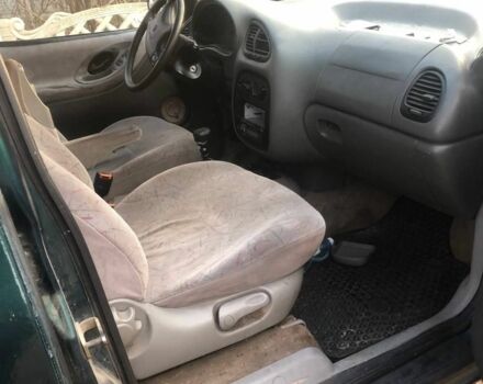 Зеленый Фольксваген Шаран, объемом двигателя 1.9 л и пробегом 450 тыс. км за 1500 $, фото 5 на Automoto.ua