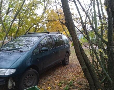 Зеленый Фольксваген Шаран, объемом двигателя 0 л и пробегом 450 тыс. км за 1100 $, фото 2 на Automoto.ua