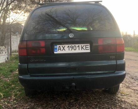 Зеленый Фольксваген Шаран, объемом двигателя 1.9 л и пробегом 450 тыс. км за 1500 $, фото 2 на Automoto.ua