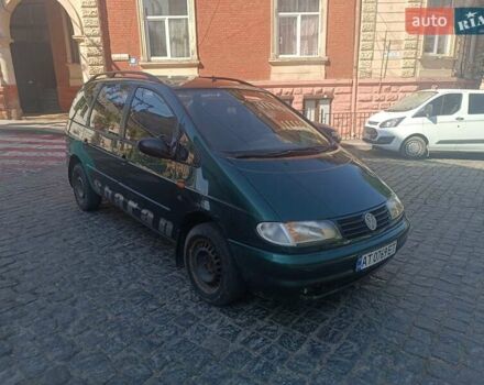 Зеленый Фольксваген Шаран, объемом двигателя 2.79 л и пробегом 200 тыс. км за 1799 $, фото 1 на Automoto.ua