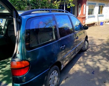 Зеленый Фольксваген Шаран, объемом двигателя 1.9 л и пробегом 599 тыс. км за 2000 $, фото 3 на Automoto.ua