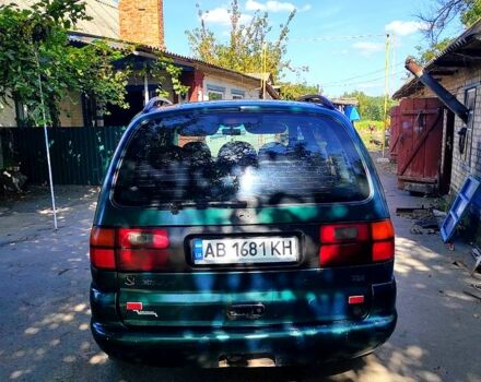 Зеленый Фольксваген Шаран, объемом двигателя 1.9 л и пробегом 599 тыс. км за 2000 $, фото 4 на Automoto.ua