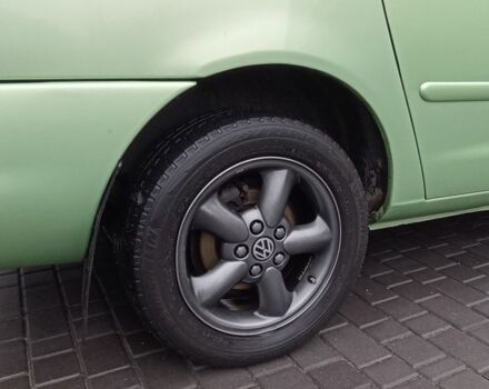 Зеленый Фольксваген Шаран, объемом двигателя 1.9 л и пробегом 362 тыс. км за 4253 $, фото 6 на Automoto.ua