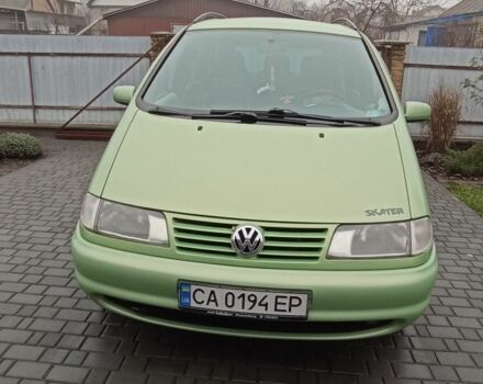 Зеленый Фольксваген Шаран, объемом двигателя 1.9 л и пробегом 362 тыс. км за 4253 $, фото 4 на Automoto.ua