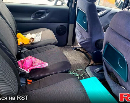 Фольксваген Шаран 1998 в Кривом Роге на Automoto.ua Зеленый Фольксваген Шаран, объемом двигателя 2 л и пробегом 0 тыс. км за 3600 $, фото 2 на Automoto.ua