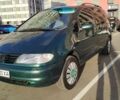 Зеленый Фольксваген Шаран, объемом двигателя 2 л и пробегом 272 тыс. км за 3300 $, фото 4 на Automoto.ua
