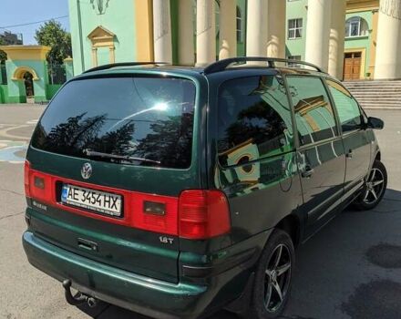 Фольксваген Шаран 2002 в Кривом Роге на Automoto.ua Зеленый Фольксваген Шаран, объемом двигателя 1.8 л и пробегом 180 тыс. км за 5750 $, фото 6 на Automoto.ua