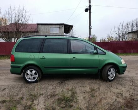 Зелений Фольксваген Шаран, об'ємом двигуна 1.9 л та пробігом 312 тис. км за 2500 $, фото 1 на Automoto.ua