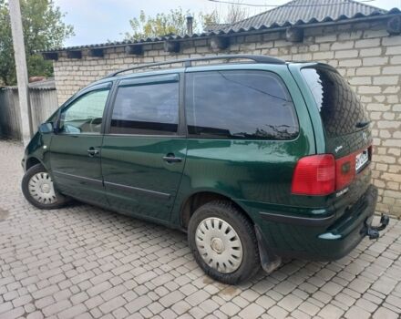 Зеленый Фольксваген Шаран, объемом двигателя 1.9 л и пробегом 347 тыс. км за 6000 $, фото 3 на Automoto.ua