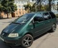 Фольксваген Шаран 2002 в Кривом Роге на Automoto.ua Зеленый Фольксваген Шаран, объемом двигателя 1.8 л и пробегом 180 тыс. км за 5750 $, фото 1 на Automoto.ua