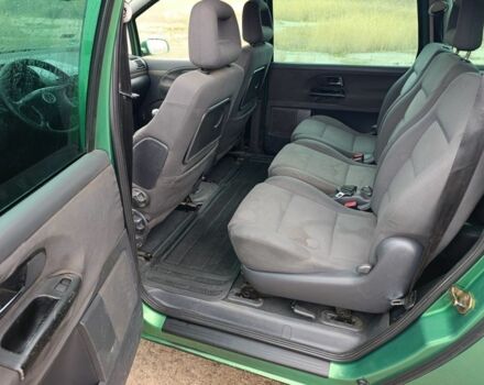 Зелений Фольксваген Шаран, об'ємом двигуна 1.9 л та пробігом 312 тис. км за 2500 $, фото 7 на Automoto.ua