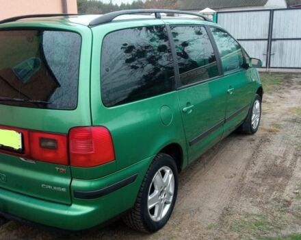 Зеленый Фольксваген Шаран, объемом двигателя 1.9 л и пробегом 300 тыс. км за 2200 $, фото 4 на Automoto.ua