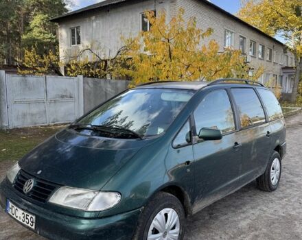 Зеленый Фольксваген Шаран, объемом двигателя 0 л и пробегом 100 тыс. км за 1500 $, фото 1 на Automoto.ua