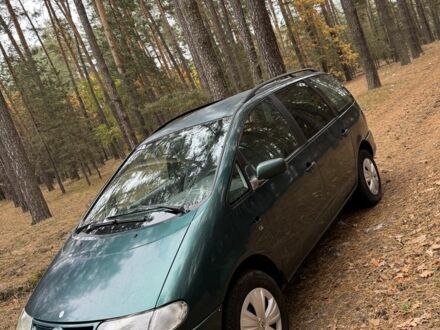 Фольксваген Шаран 2000 в Богодухове на Automoto.ua Зеленый Фольксваген Шаран, объемом двигателя 1.9 л и пробегом 150 тыс. км за 1500 $, фото 1 на Automoto.ua