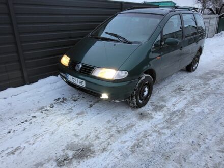 Зелений Фольксваген Шаран, об'ємом двигуна 1.9 л та пробігом 400 тис. км за 1500 $, фото 1 на Automoto.ua