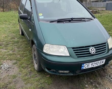 Зеленый Фольксваген Шаран, объемом двигателя 1.9 л и пробегом 35 тыс. км за 3600 $, фото 1 на Automoto.ua