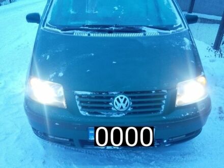 Зеленый Фольксваген Шаран, объемом двигателя 0 л и пробегом 400 тыс. км за 3100 $, фото 1 на Automoto.ua