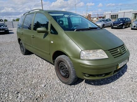 Фольксваген Шаран 2002 у Кам'янське (Дніпродзержинськ) на Automoto.ua Зелений Фольксваген Шаран, об'ємом двигуна 2 л та пробігом 200 тис. км за 2999 $, фото 1 на Automoto.ua