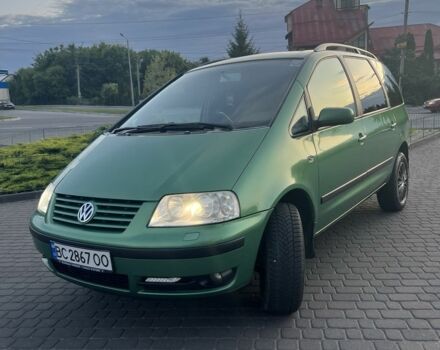 Зеленый Фольксваген Шаран, объемом двигателя 1.8 л и пробегом 316 тыс. км за 3800 $, фото 1 на Automoto.ua