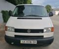 Білий Фольксваген T4 (Transporter) пасс., об'ємом двигуна 2.5 л та пробігом 253 тис. км за 8000 $, фото 1 на Automoto.ua