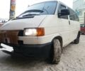 Білий Фольксваген T4 (Transporter) пасс., об'ємом двигуна 2.4 л та пробігом 300 тис. км за 4800 $, фото 1 на Automoto.ua