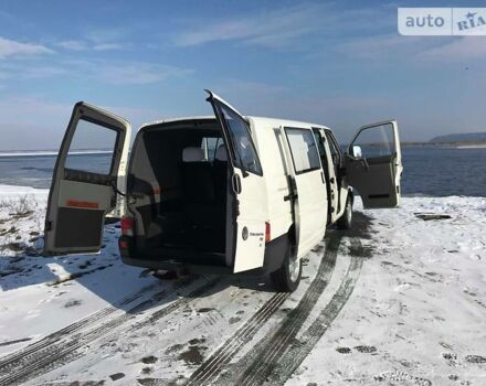 Білий Фольксваген T4 (Transporter) пасс., об'ємом двигуна 2.5 л та пробігом 360 тис. км за 6700 $, фото 20 на Automoto.ua