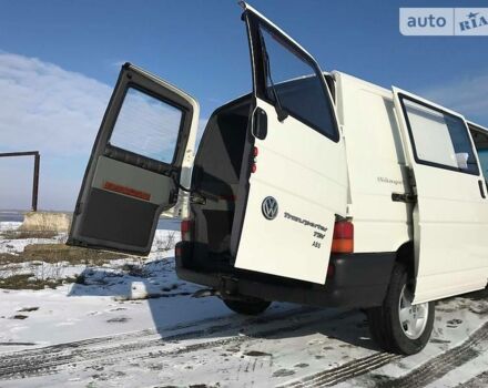 Білий Фольксваген T4 (Transporter) пасс., об'ємом двигуна 2.5 л та пробігом 360 тис. км за 6700 $, фото 25 на Automoto.ua