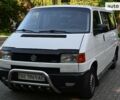 Білий Фольксваген T4 (Transporter) пасс., об'ємом двигуна 2.5 л та пробігом 300 тис. км за 6600 $, фото 1 на Automoto.ua