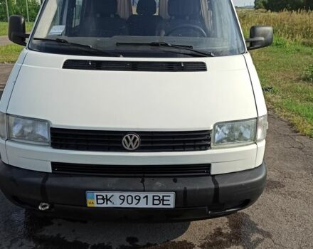Білий Фольксваген T4 (Transporter) пасс., об'ємом двигуна 1.9 л та пробігом 351 тис. км за 5700 $, фото 1 на Automoto.ua