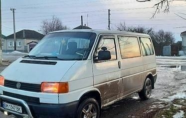 Білий Фольксваген T4 (Transporter) пасс., об'ємом двигуна 1.9 л та пробігом 270 тис. км за 3800 $, фото 1 на Automoto.ua