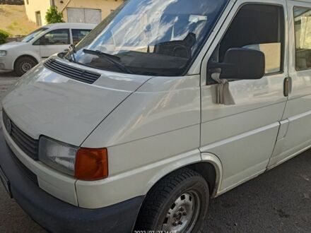 Білий Фольксваген T4 (Transporter) пасс., об'ємом двигуна 1.9 л та пробігом 350 тис. км за 6800 $, фото 1 на Automoto.ua