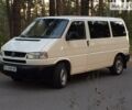 Білий Фольксваген T4 (Transporter) пасс., об'ємом двигуна 2.5 л та пробігом 270 тис. км за 8500 $, фото 1 на Automoto.ua