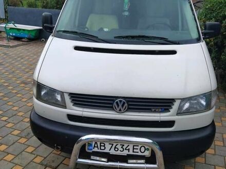 Фольксваген T4 (Transporter) пасс. 2003 у Тульчине на Automoto.ua Білий Фольксваген T4 (Transporter) пасс., об'ємом двигуна 2.5 л та пробігом 250 тис. км за 7300 $, фото 1 на Automoto.ua