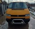 Жовтий Фольксваген T4 (Transporter) пасс., об'ємом двигуна 2.5 л та пробігом 460 тис. км за 7800 $, фото 1 на Automoto.ua
