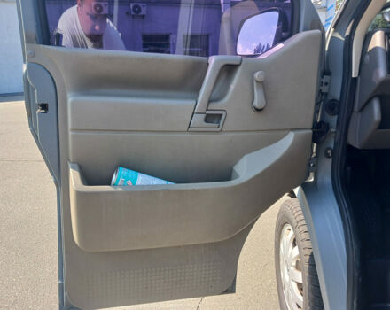 Сірий Фольксваген T4 (Transporter) пасс., об'ємом двигуна 2.5 л та пробігом 291 тис. км за 9490 $, фото 10 на Automoto.ua