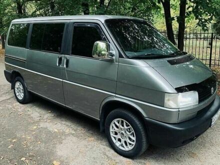 Сірий Фольксваген T4 (Transporter) пасс., об'ємом двигуна 2.5 л та пробігом 285 тис. км за 5500 $, фото 1 на Automoto.ua