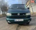 Зелений Фольксваген T4 (Transporter) пасс., об'ємом двигуна 2.5 л та пробігом 350 тис. км за 7500 $, фото 1 на Automoto.ua