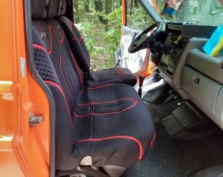 Помаранчевий Фольксваген T4 (Transporter) пасс., об'ємом двигуна 2.4 л та пробігом 370 тис. км за 3300 $, фото 1 на Automoto.ua