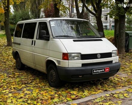 Белый Фольксваген Т4, объемом двигателя 2.5 л и пробегом 450 тыс. км за 4340 $, фото 2 на Automoto.ua