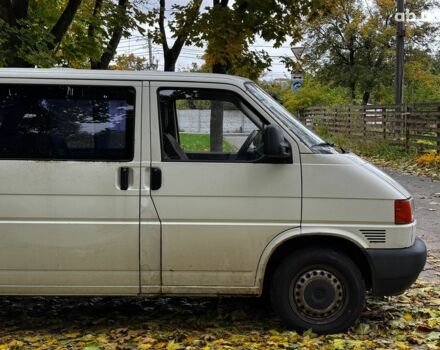 Белый Фольксваген Т4, объемом двигателя 2.5 л и пробегом 450 тыс. км за 4340 $, фото 3 на Automoto.ua