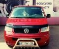 Красный Фольксваген Т5 (Транспортер) пасс., объемом двигателя 2.5 л и пробегом 370 тыс. км за 10100 $, фото 1 на Automoto.ua