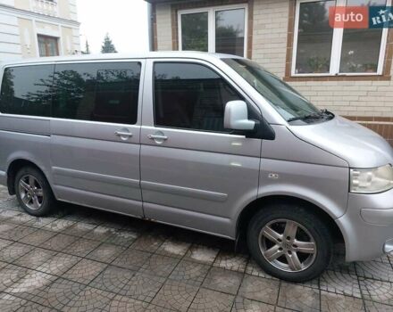 Фольксваген Т5 (Транспортер) пасс., объемом двигателя 2.5 л и пробегом 227 тыс. км за 11700 $, фото 1 на Automoto.ua
