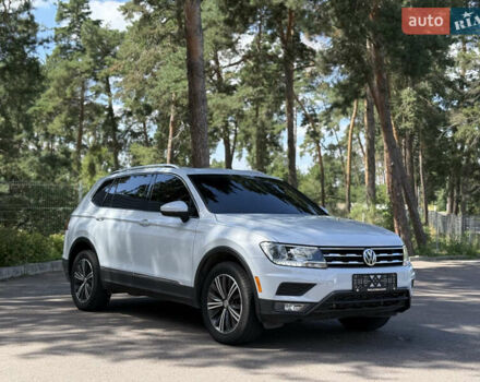 Белый Фольксваген Tiguan Allspace, объемом двигателя 2 л и пробегом 83 тыс. км за 21300 $, фото 29 на Automoto.ua
