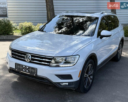 Белый Фольксваген Tiguan Allspace, объемом двигателя 2 л и пробегом 83 тыс. км за 21300 $, фото 36 на Automoto.ua