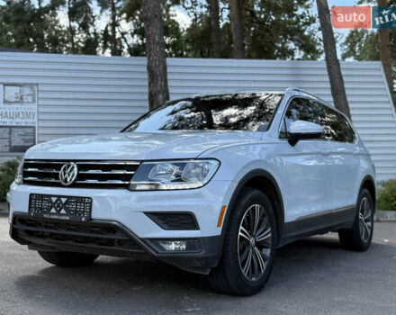 Белый Фольксваген Tiguan Allspace, объемом двигателя 2 л и пробегом 83 тыс. км за 21300 $, фото 37 на Automoto.ua