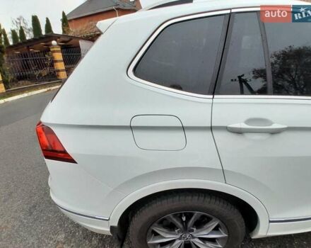 Білий Фольксваген Tiguan Allspace, об'ємом двигуна 2 л та пробігом 161 тис. км за 18200 $, фото 2 на Automoto.ua