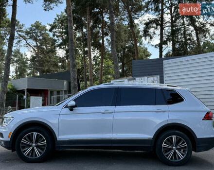 Белый Фольксваген Tiguan Allspace, объемом двигателя 2 л и пробегом 83 тыс. км за 21300 $, фото 35 на Automoto.ua