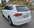 Білий Фольксваген Tiguan Allspace, об'ємом двигуна 2 л та пробігом 161 тис. км за 18200 $, фото 14 на Automoto.ua